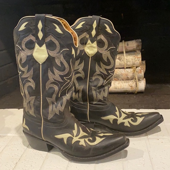 Johnny Ringo Shoes - Johnny Ringo Boots Sz 9 1/2B blk/ cream